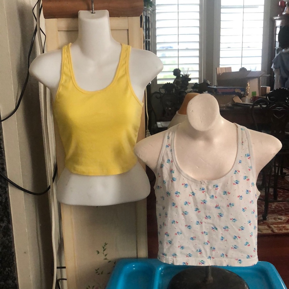 2 Racerback Crop Tops Rounded/ Scooped Neck Sleeveless Tank Tops Size Small